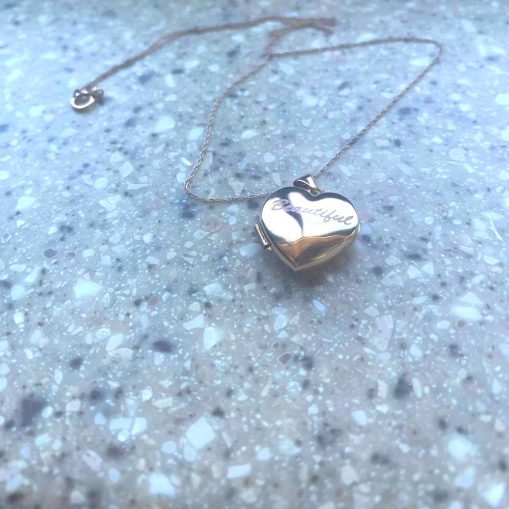 Beautiful 14K rose gold heart locket